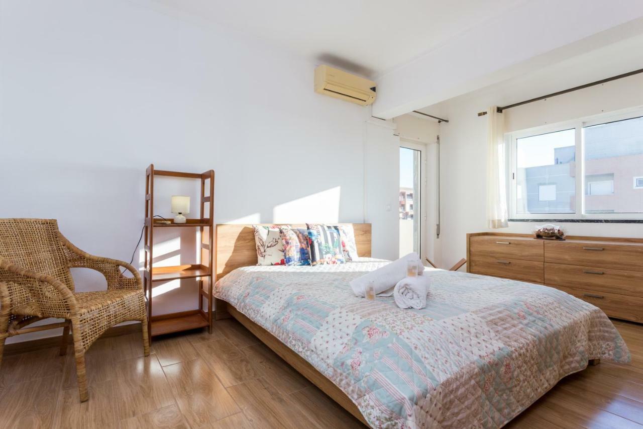 Edificio Rocha Vau Beach Apartment Portimão Extérieur photo